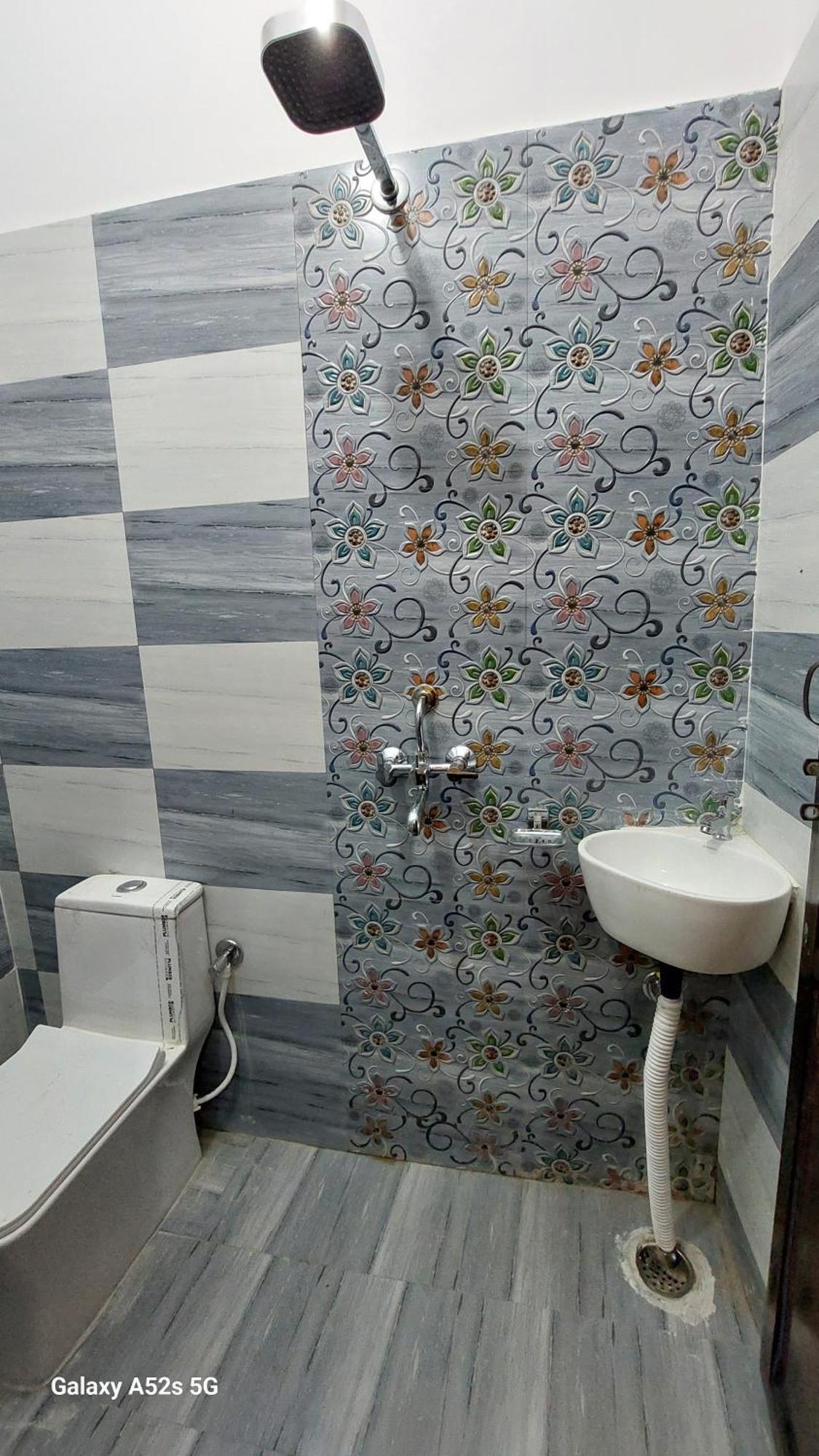 Narayani Paying Guest House Varanasi Ngoại thất bức ảnh